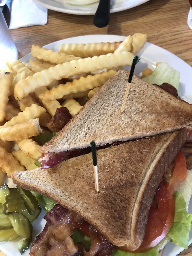 Club Sandwich with Chips