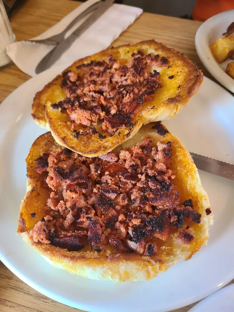 Linguica Cheese Roll